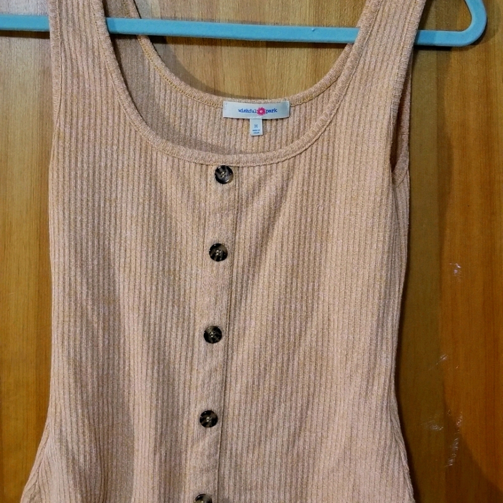 Cropped buttoned tank top